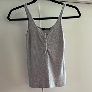BRANDY MELVILLE CROP GRAY TANK HALF BUTTON DOWN